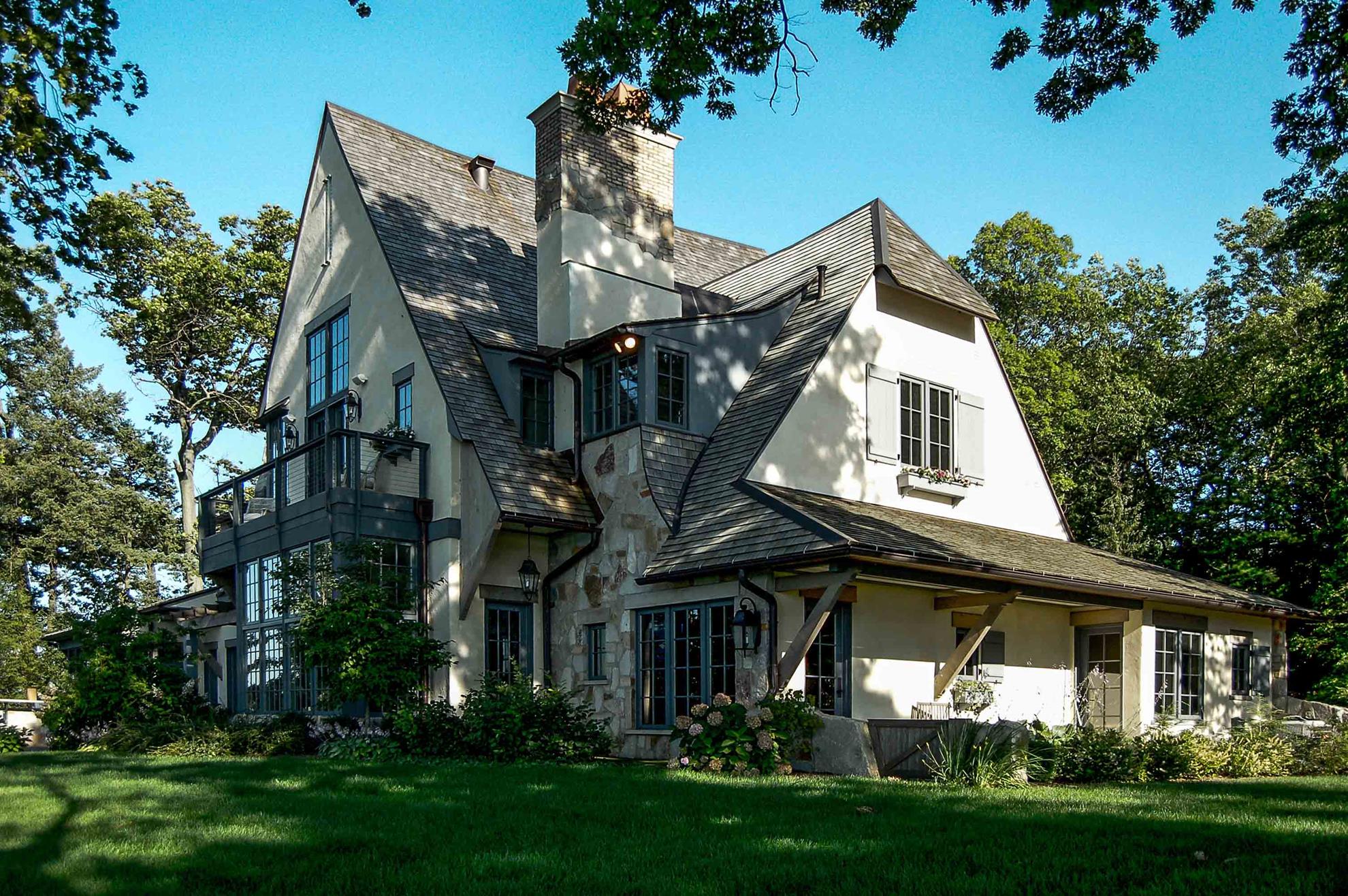Gull Lake Manor - Michael Abraham